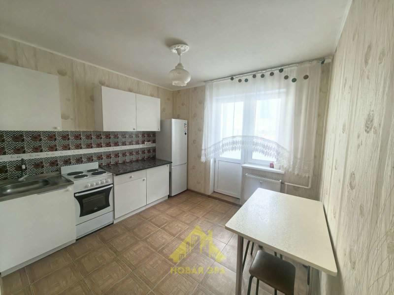 2-комн. квартира, 65 м², 2/14 этаж