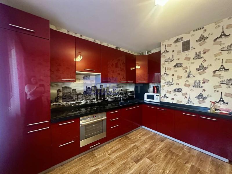 3-комн. квартира, 79 м², 4/17 этаж