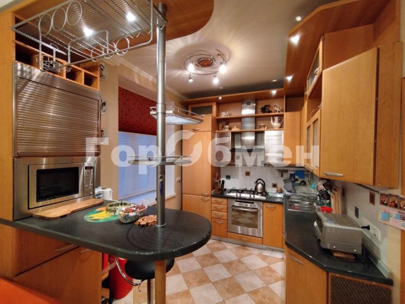 3-комн. квартира, 64 м², 4/4 этаж
