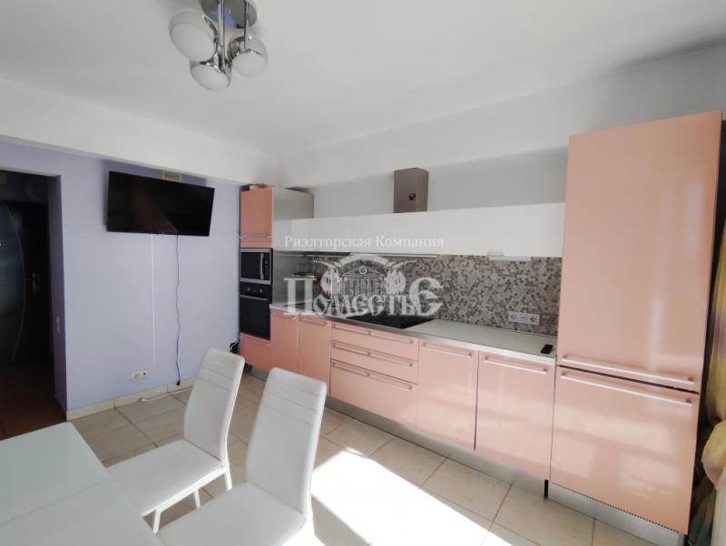 2-комн. квартира, 70 м², 12/12 этаж