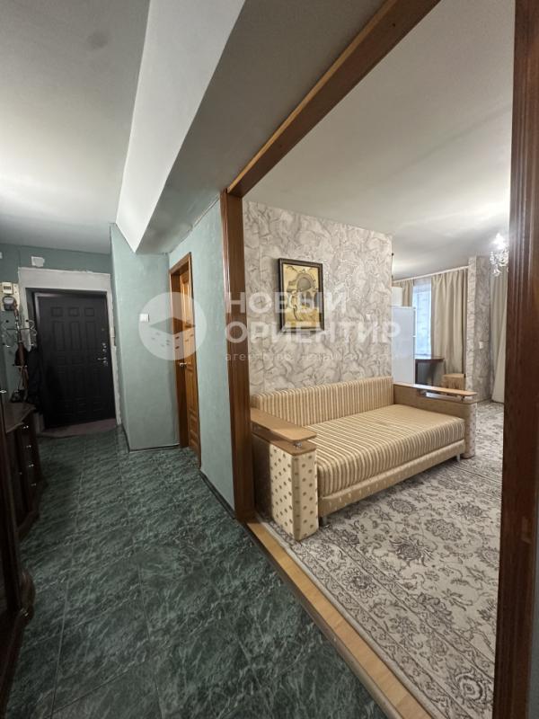 3-комн. квартира, 76 м², 3/6 этаж