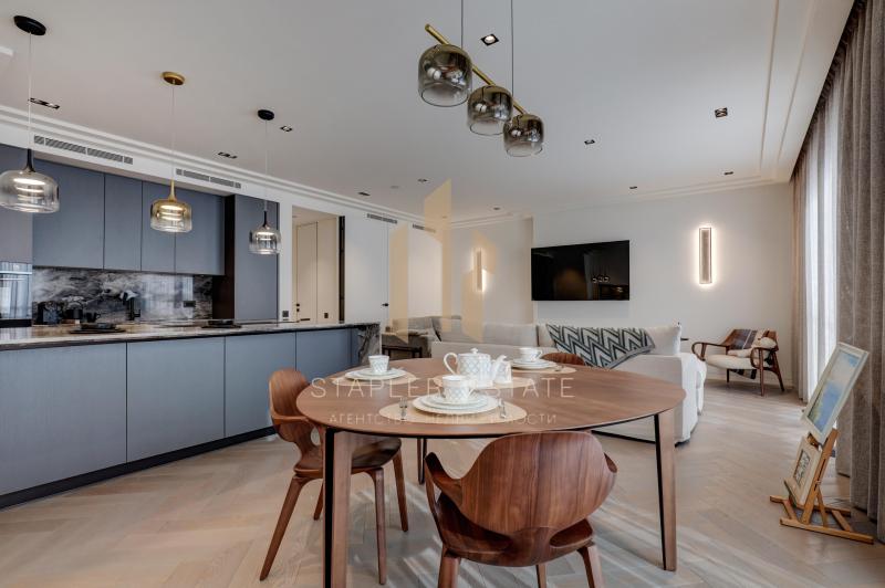 3-комн. квартира, 122 м², 4/8 этаж