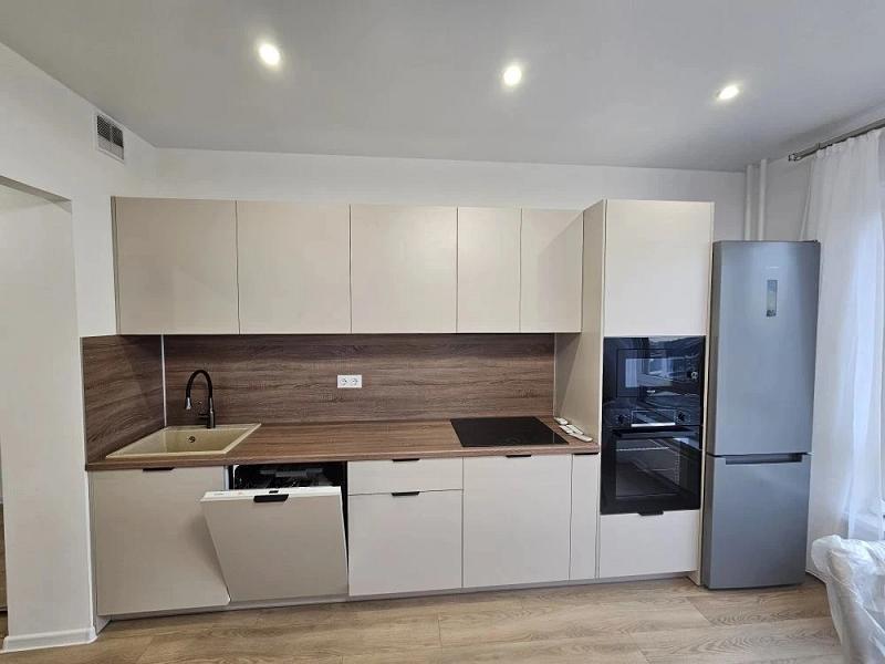 3-комн. квартира, 46 м², 21/32 этаж
