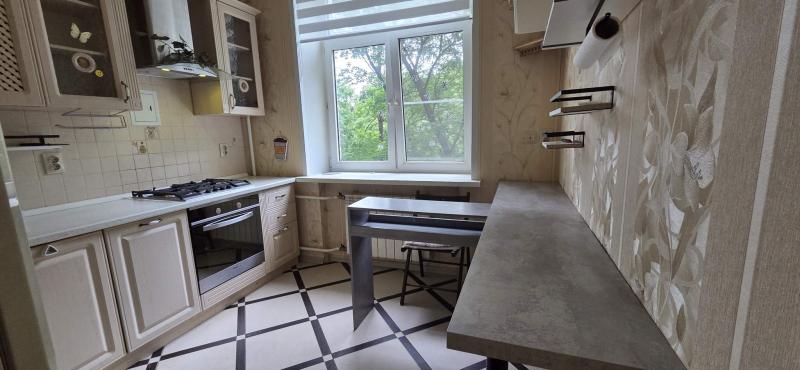 2-комн. квартира, 55 м², 4/8 этаж