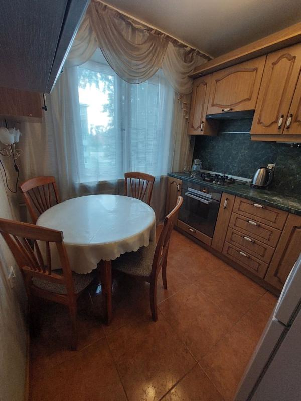 2-комн. квартира, 45 м², 3/5 этаж