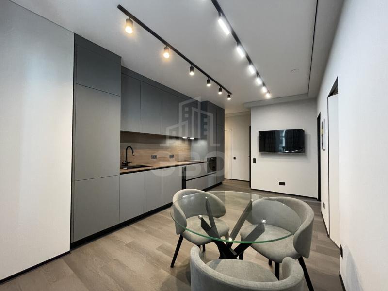 2-комн. квартира, 56 м², 3/16 этаж