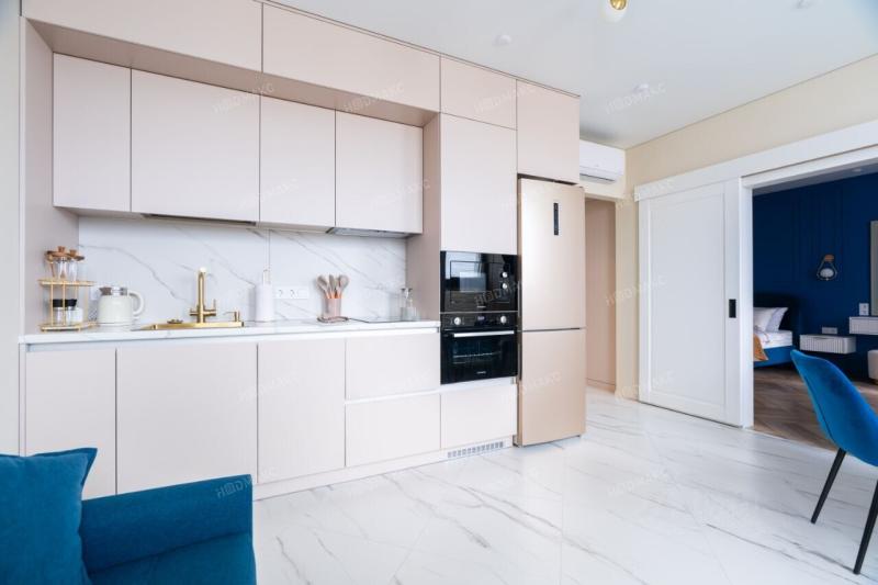 2-комн. квартира, 40 м², 3/18 этаж