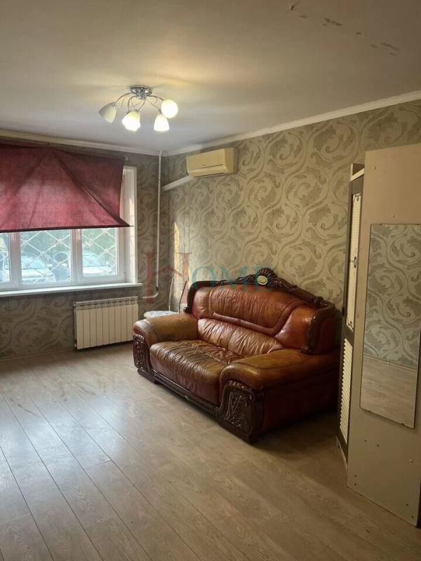3-комн. квартира, 62 м², 1/9 этаж