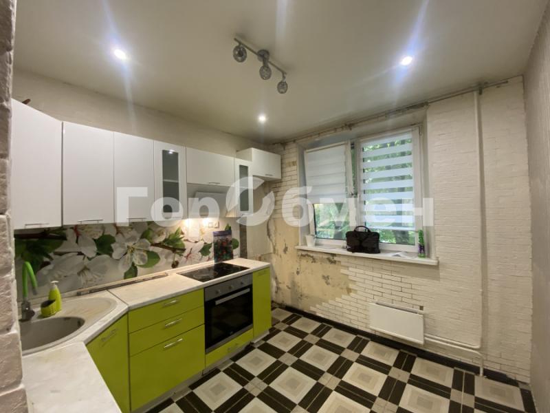 2-комн. квартира, 56 м², 2/12 этаж