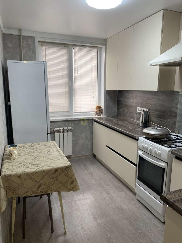 2-комн. квартира, 43 м², 1/9 этаж
