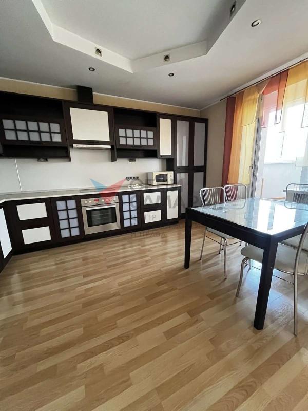 3-комн. квартира, 90 м², 14/16 этаж