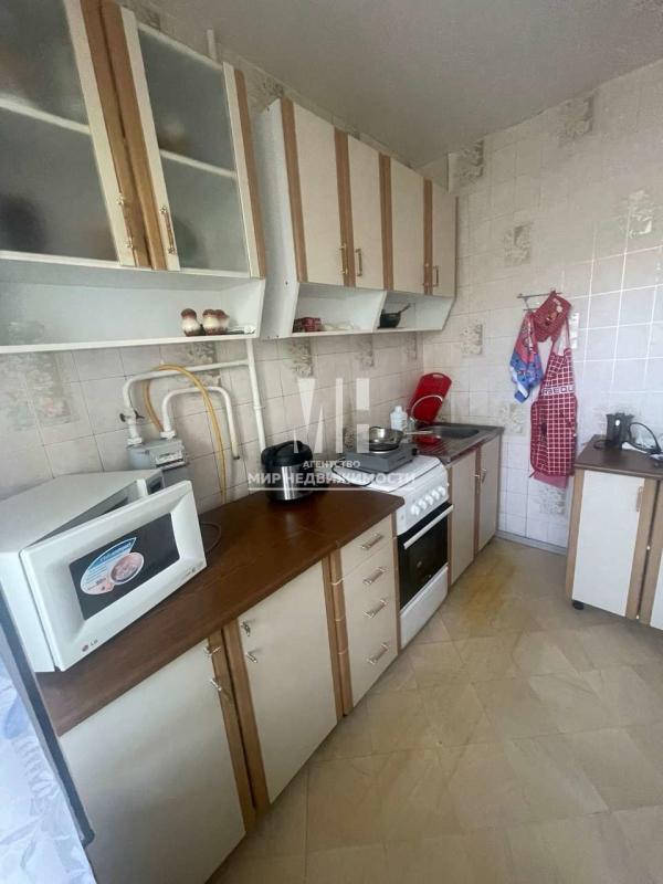 2-комн. квартира, 49 м², 4/5 этаж