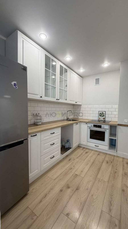 2-комн. квартира, 43 м², 3/17 этаж
