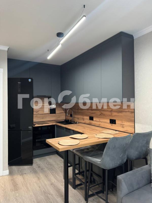 2-комн. квартира, 55 м², 3/17 этаж