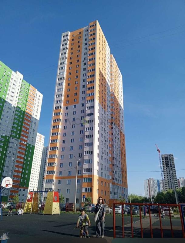 1-комн. квартира, 37 м², 1/27 этаж