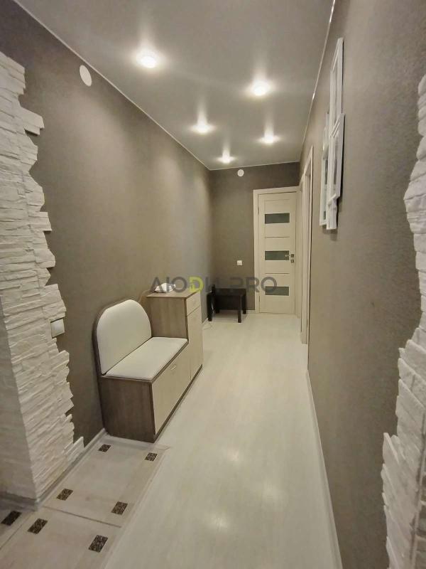 2-комн. квартира, 56 м², 4/12 этаж