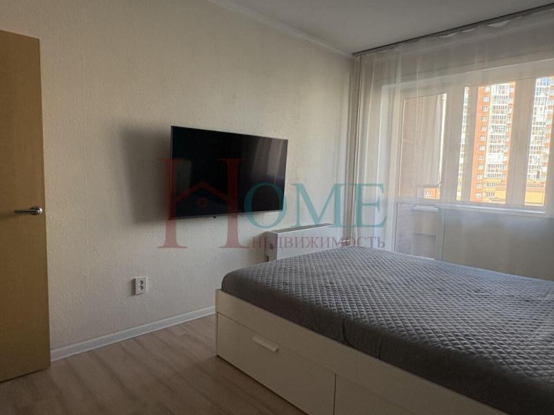 2-комн. квартира, 40 м², 6/18 этаж