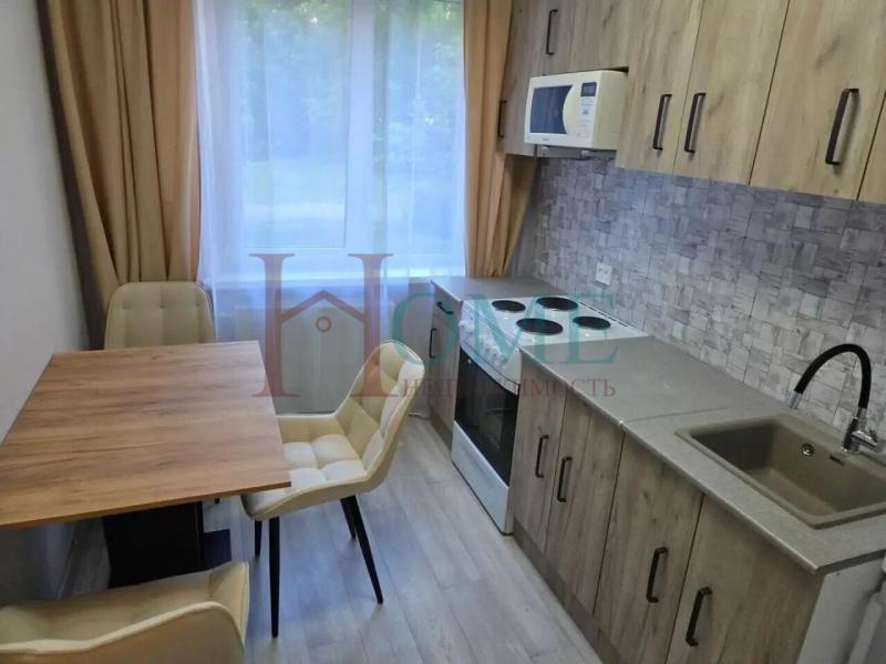 2-комн. квартира, 46 м², 1/9 этаж