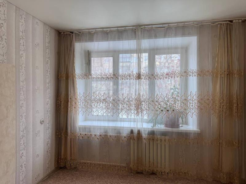2-комн. квартира, 46 м², 3/5 этаж