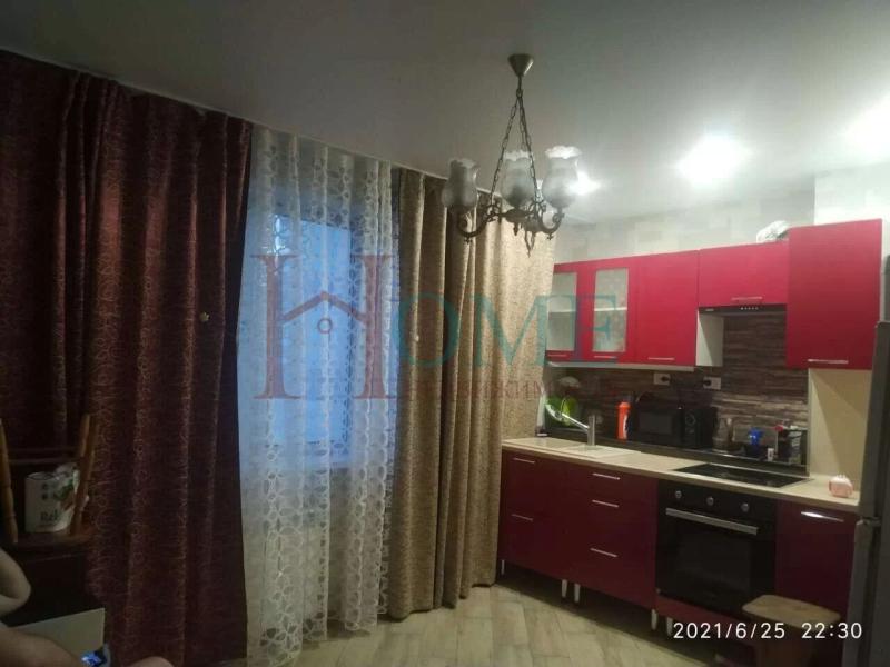 3-комн. квартира, 90 м², 8/10 этаж