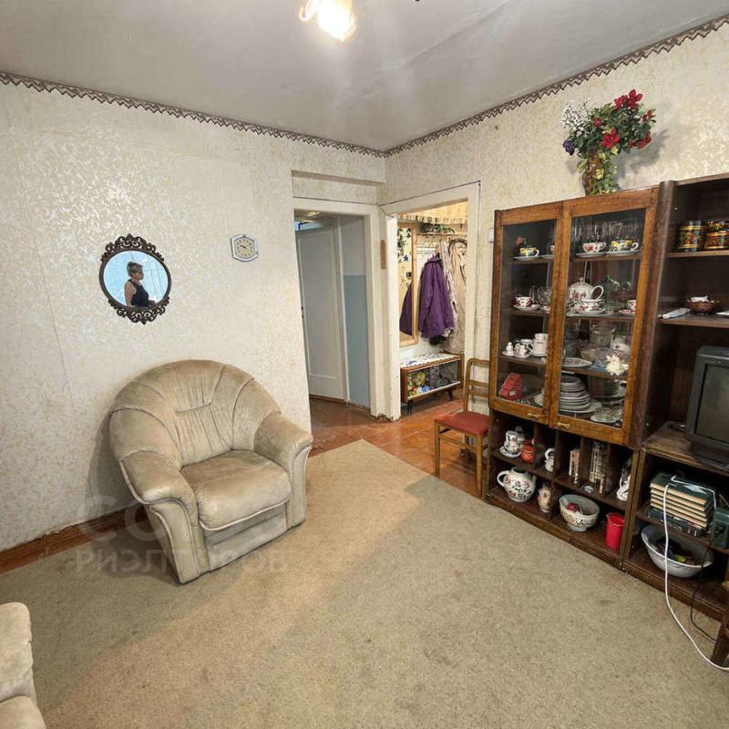 2-комн. квартира, 44 м², 3/5 этаж