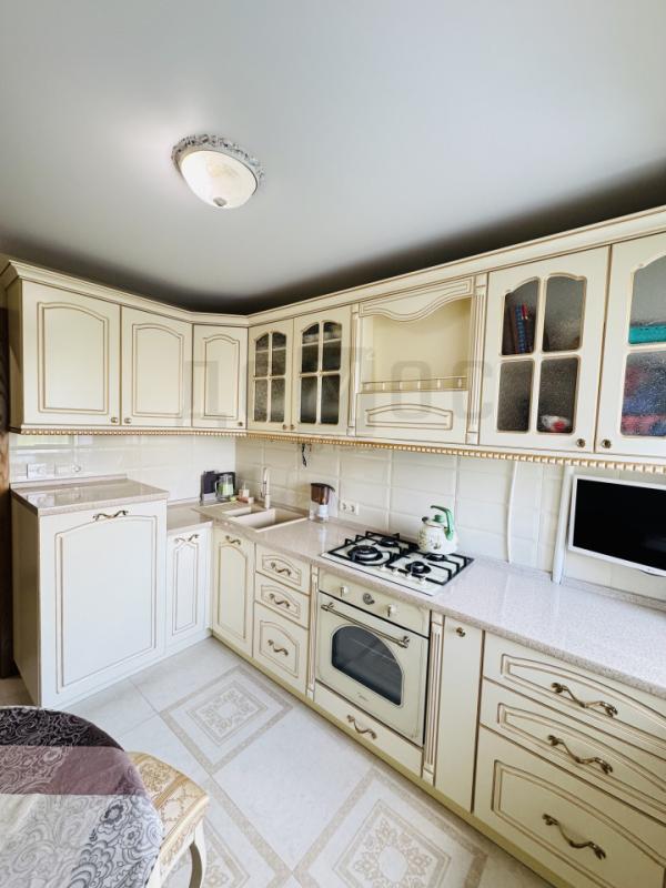 2-комн. квартира, 49 м², 3/9 этаж