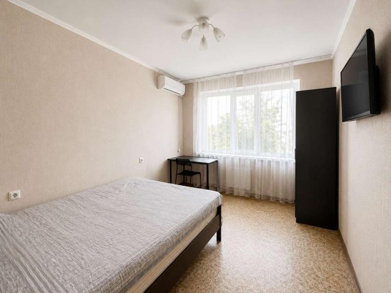 2-комн. квартира, 70 м², 6/17 этаж