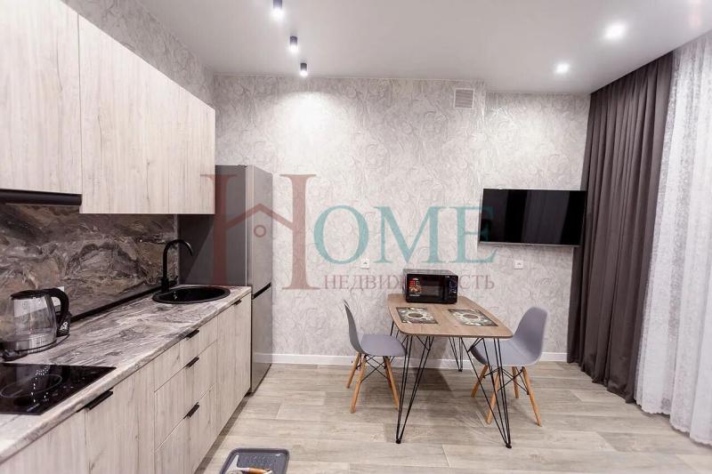 2-комн. квартира, 45 м², 4/24 этаж