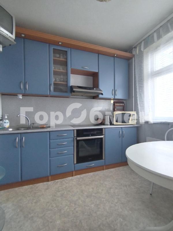 2-комн. квартира, 58 м², 10/14 этаж