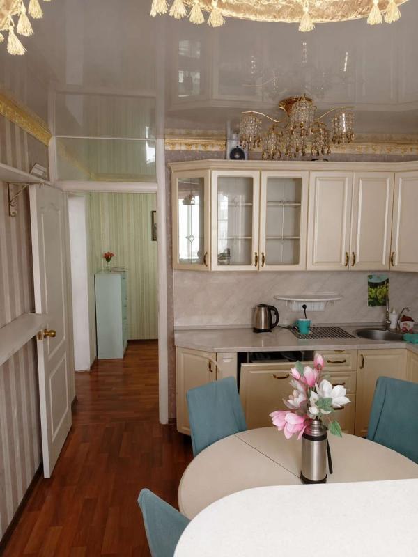 2-комн. квартира, 71 м², 1/16 этаж