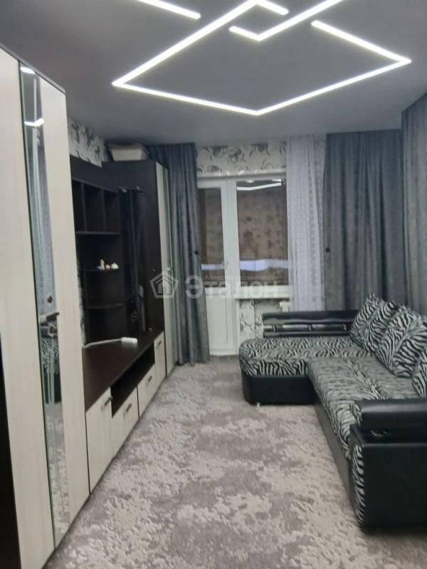 2-комн. квартира, 43 м², 3/5 этаж