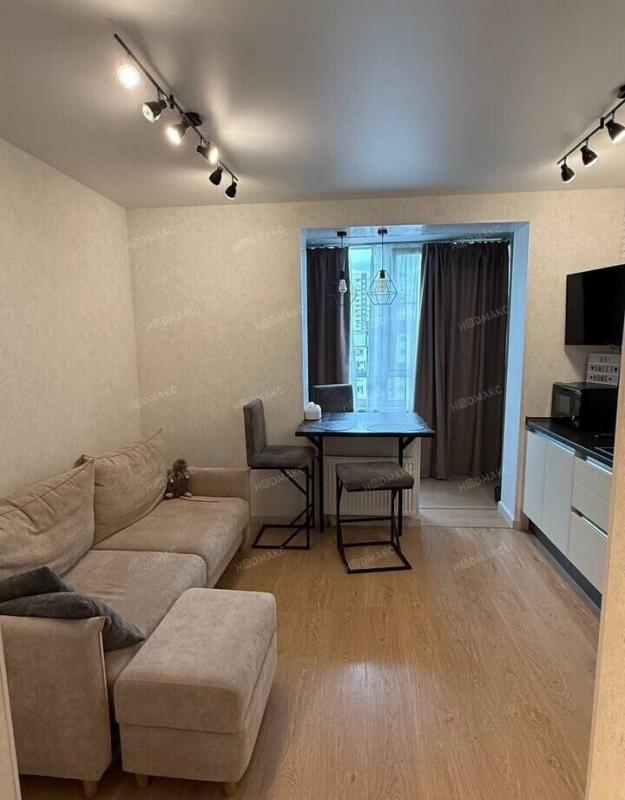 2-комн. квартира, 65 м², 13/22 этаж