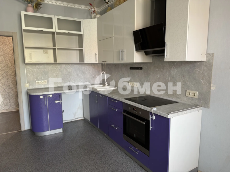 2-комн. квартира, 67 м², 15/16 этаж