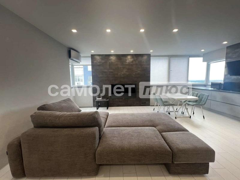 2-комн. квартира, 76 м², 21/22 этаж