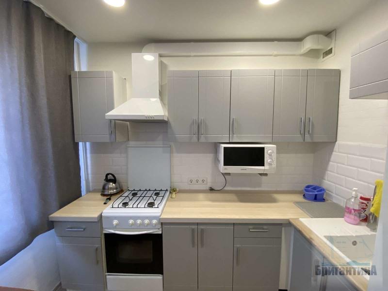 2-комн. квартира, 52 м², 8/10 этаж