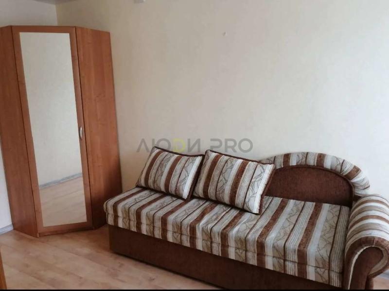 2-комн. квартира, 49 м², 3/5 этаж