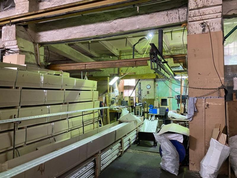 Производство, 1 100 м²