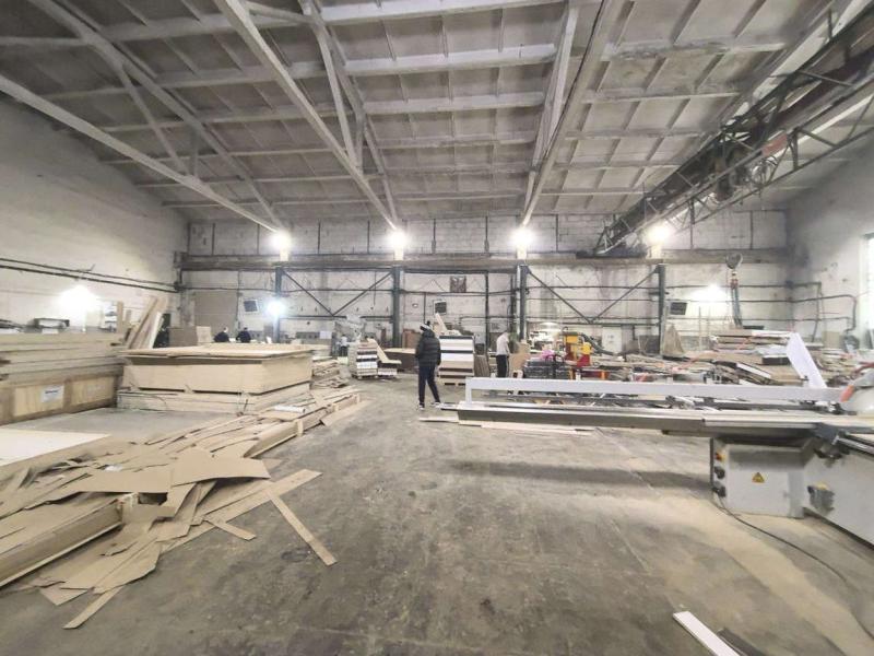 Производство, 1 100 м²