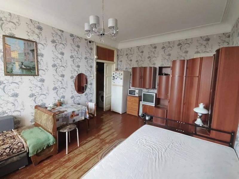 1 комната в 3-комнатной квартире, 23.8 м²
