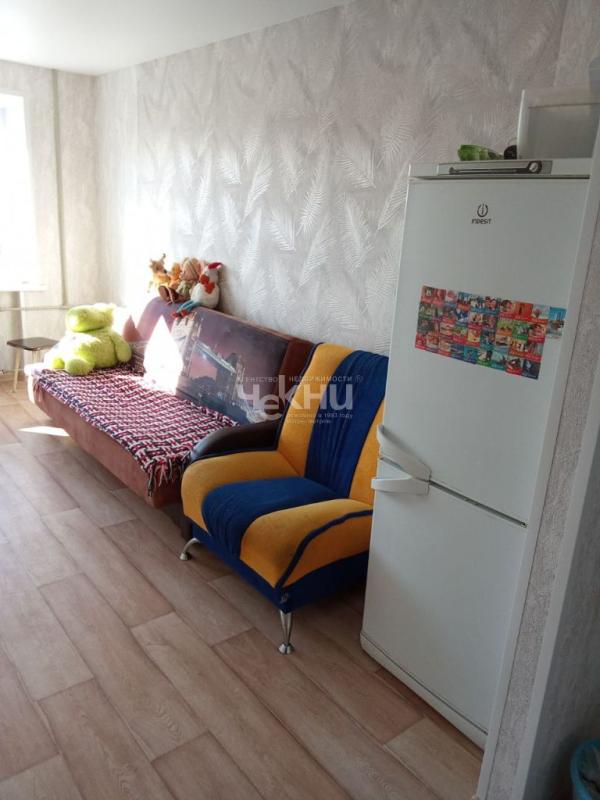 1 комната в 3-комнатной квартире, 17.8 м²