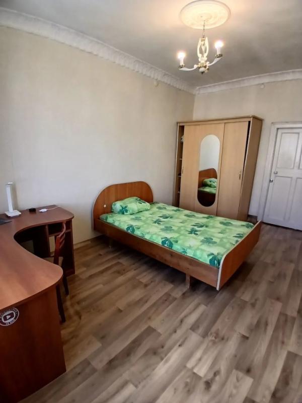 1 комната в 2-комнатной квартире, 30 м²