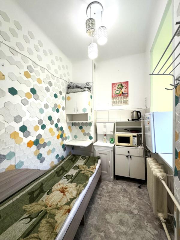 1 комната в 1-комнатной квартире, 6 м²