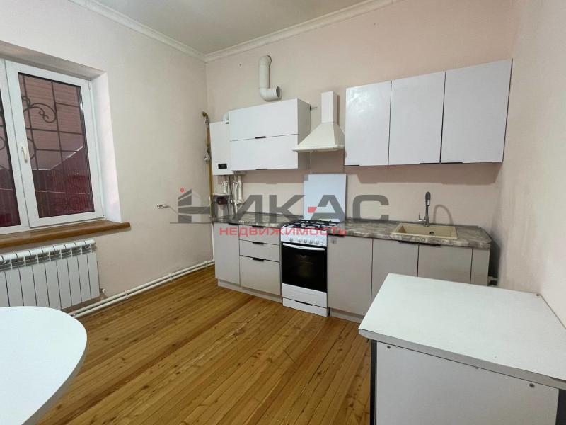 Дом, 190 м², 8 сот.