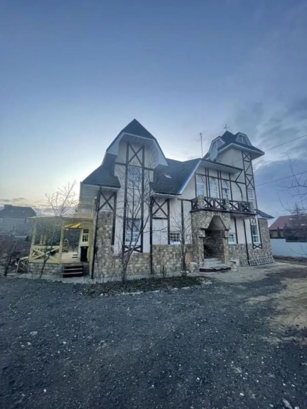 Дом, 500 м², 10 сот.