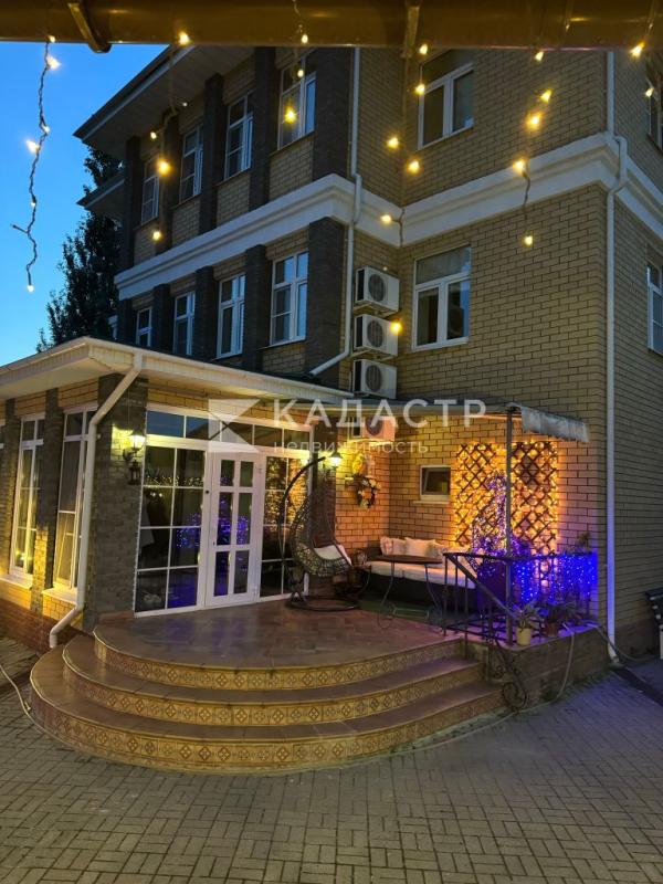 Дом, 516 м², 16 сот.