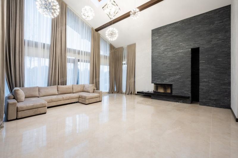 Дом, 500 м², 20 сот.