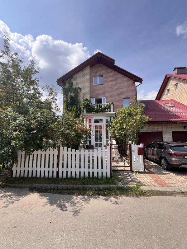 Часть дома, 240 м²