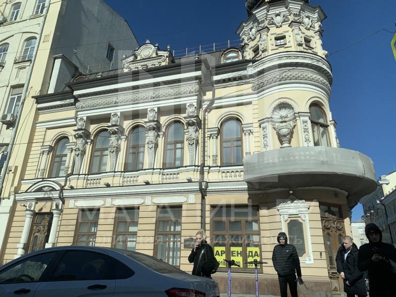 Офис, 1 800 м²
