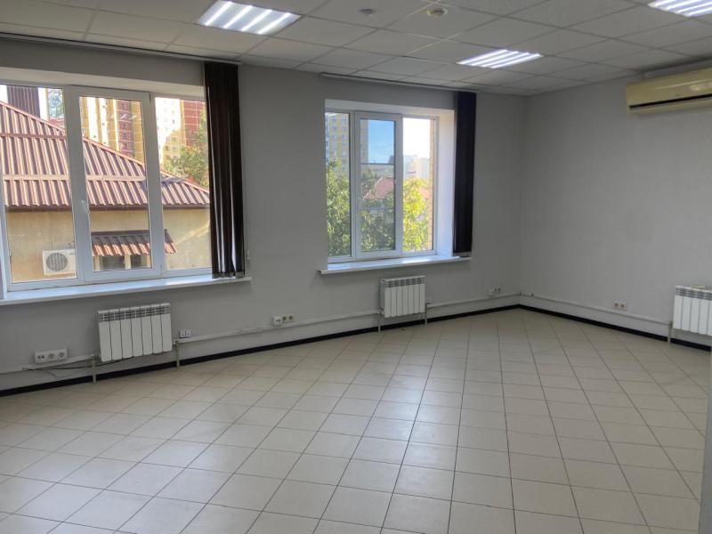 Офис, Волгоградская область, Волгоград, Грузинская улица, 34. Фото 1