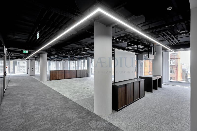 Офис, 1 667 м²